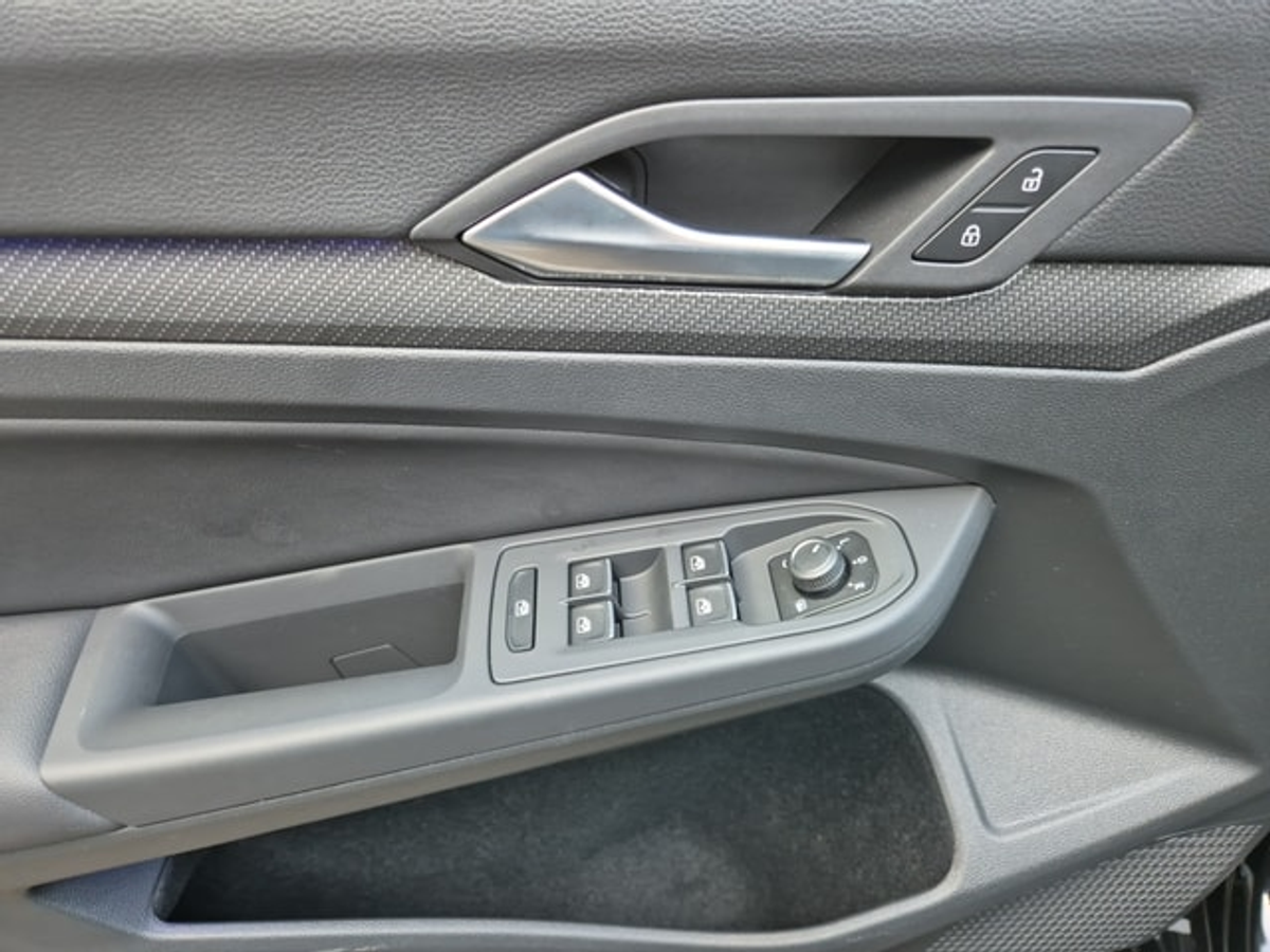 listing desktop thumbnail image 13