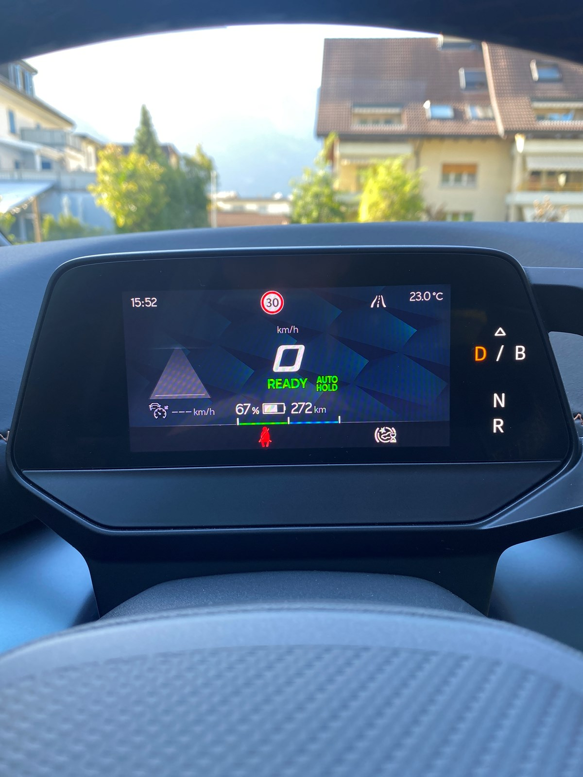 listing desktop thumbnail image 14