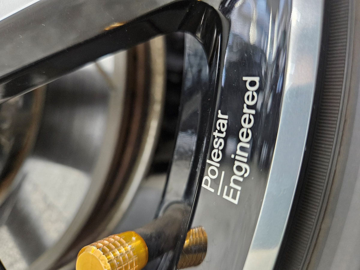 listing desktop thumbnail image 11