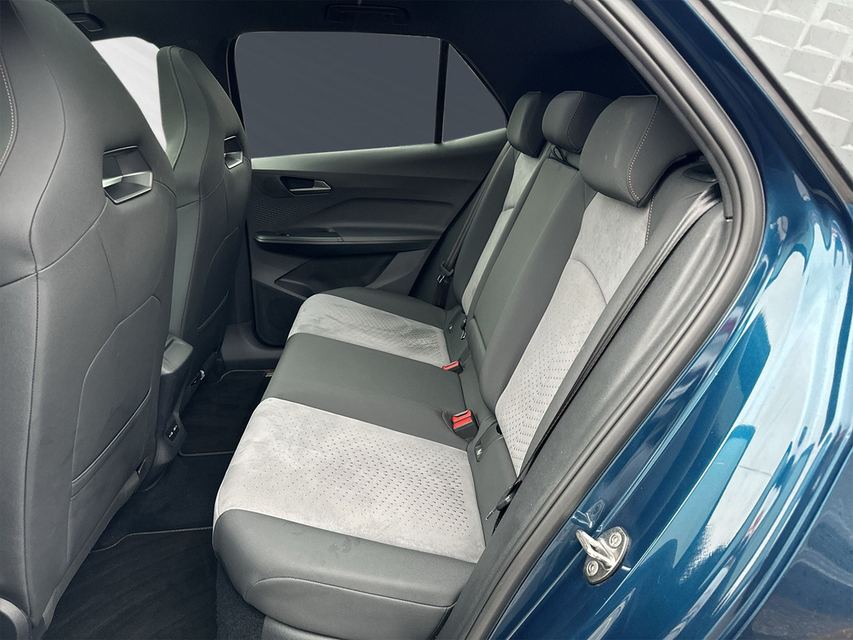 listing desktop thumbnail image 6