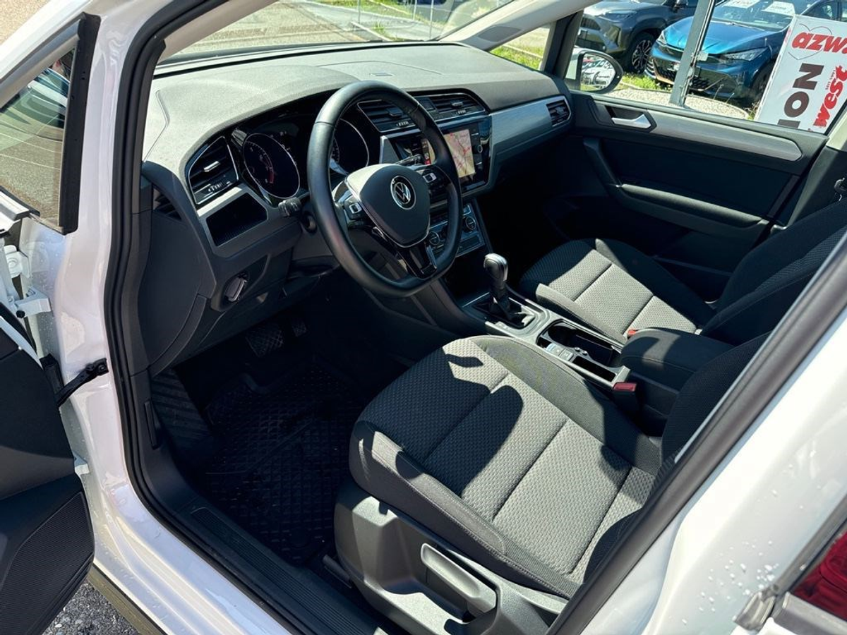 listing desktop thumbnail image 5