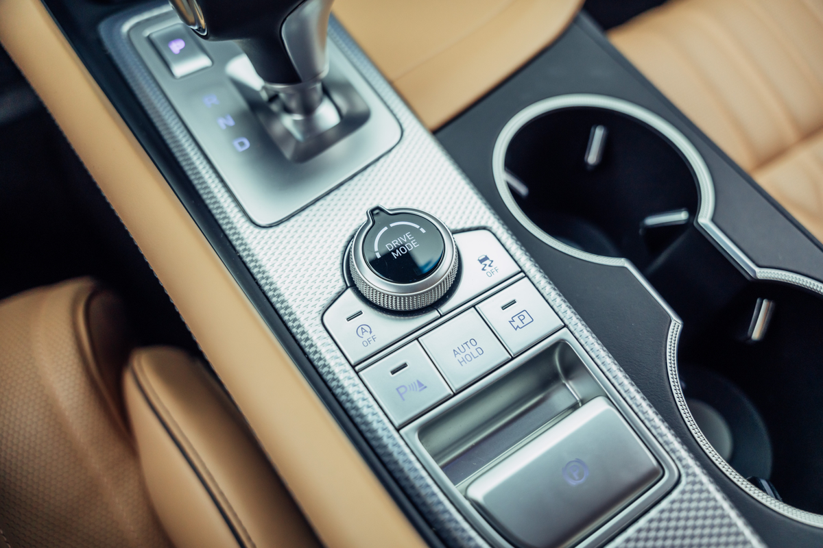 listing desktop thumbnail image 17