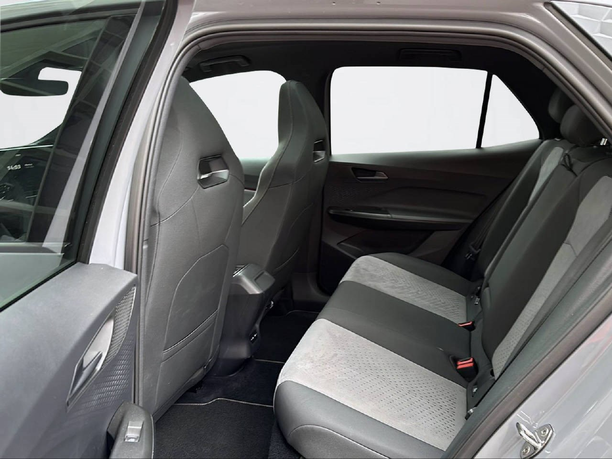 listing desktop thumbnail image 12