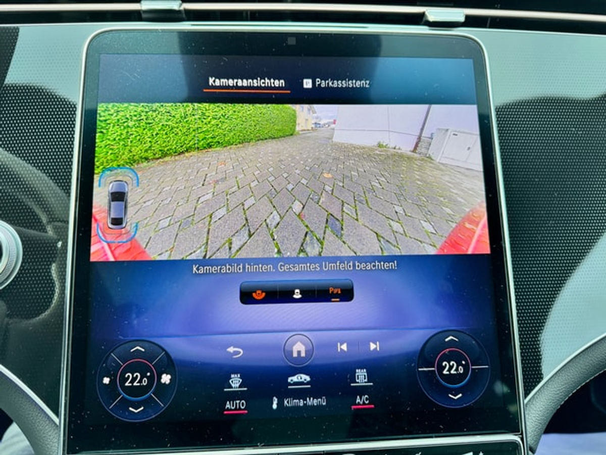 listing desktop thumbnail image 12