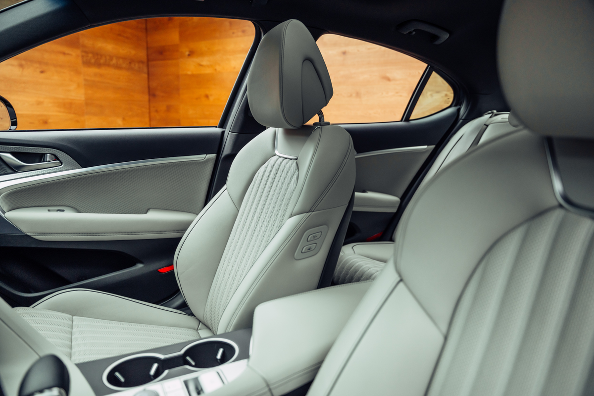 listing desktop thumbnail image 12