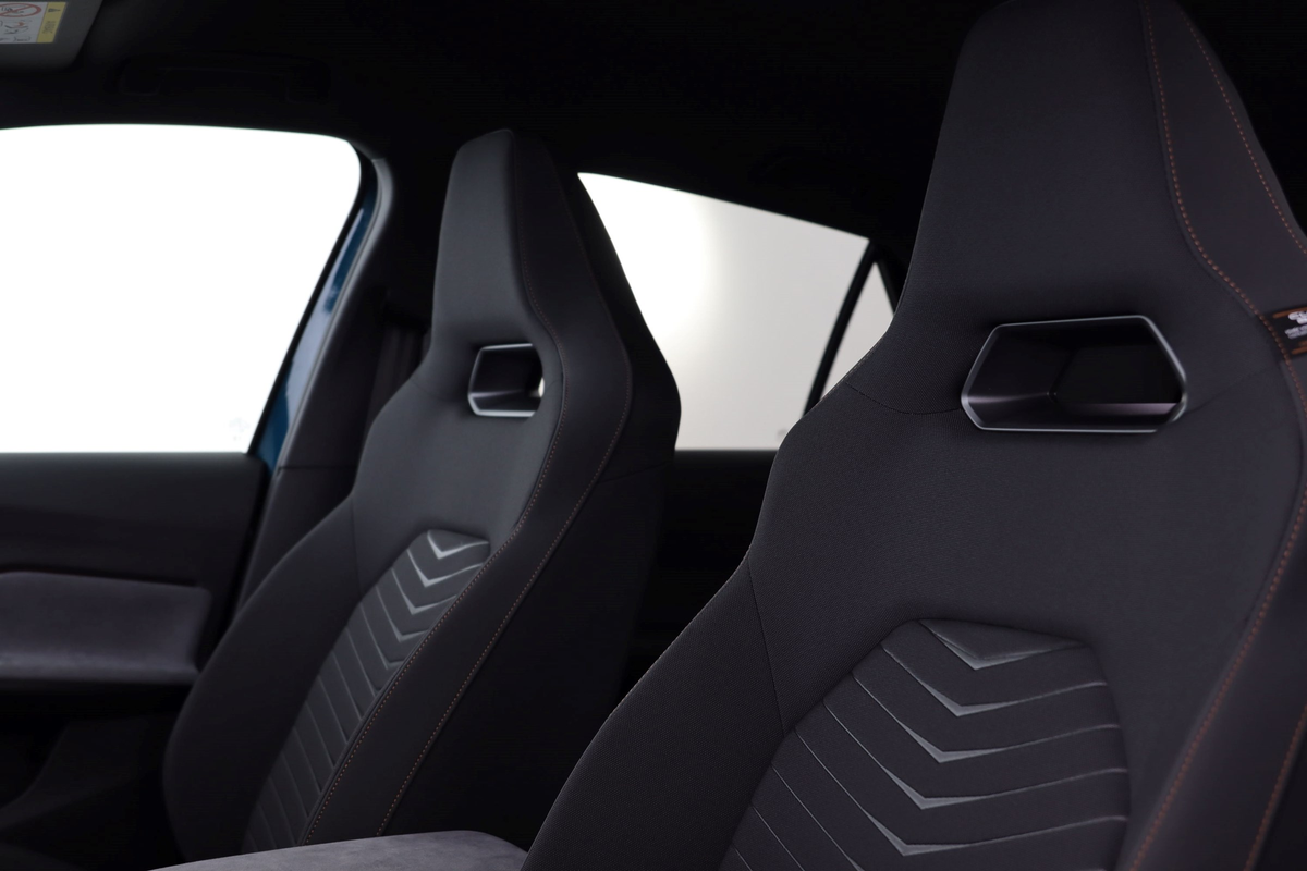 listing desktop thumbnail image 12