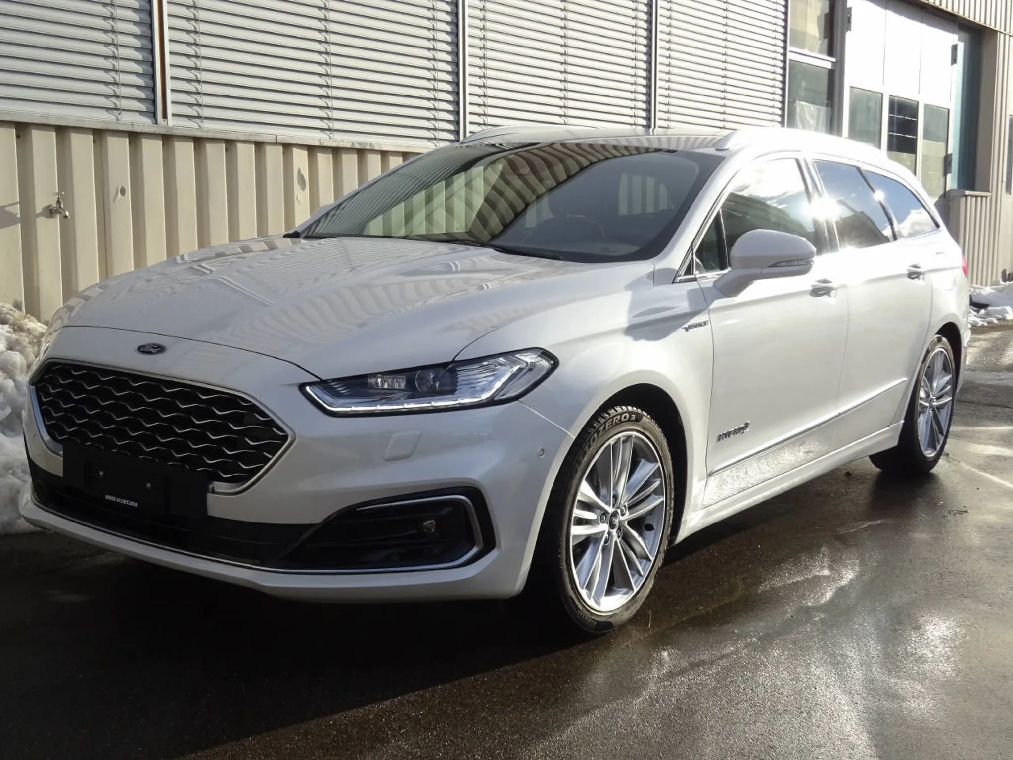 FORD-Mondeo-car-image