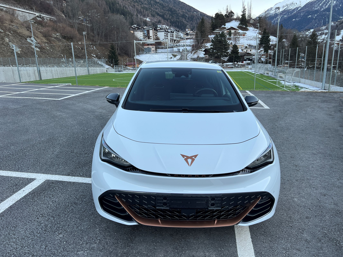 listing desktop thumbnail image 3