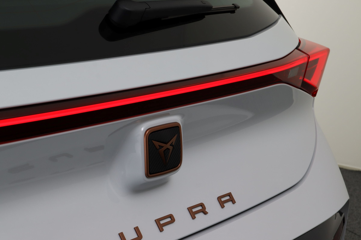 listing desktop thumbnail image 10