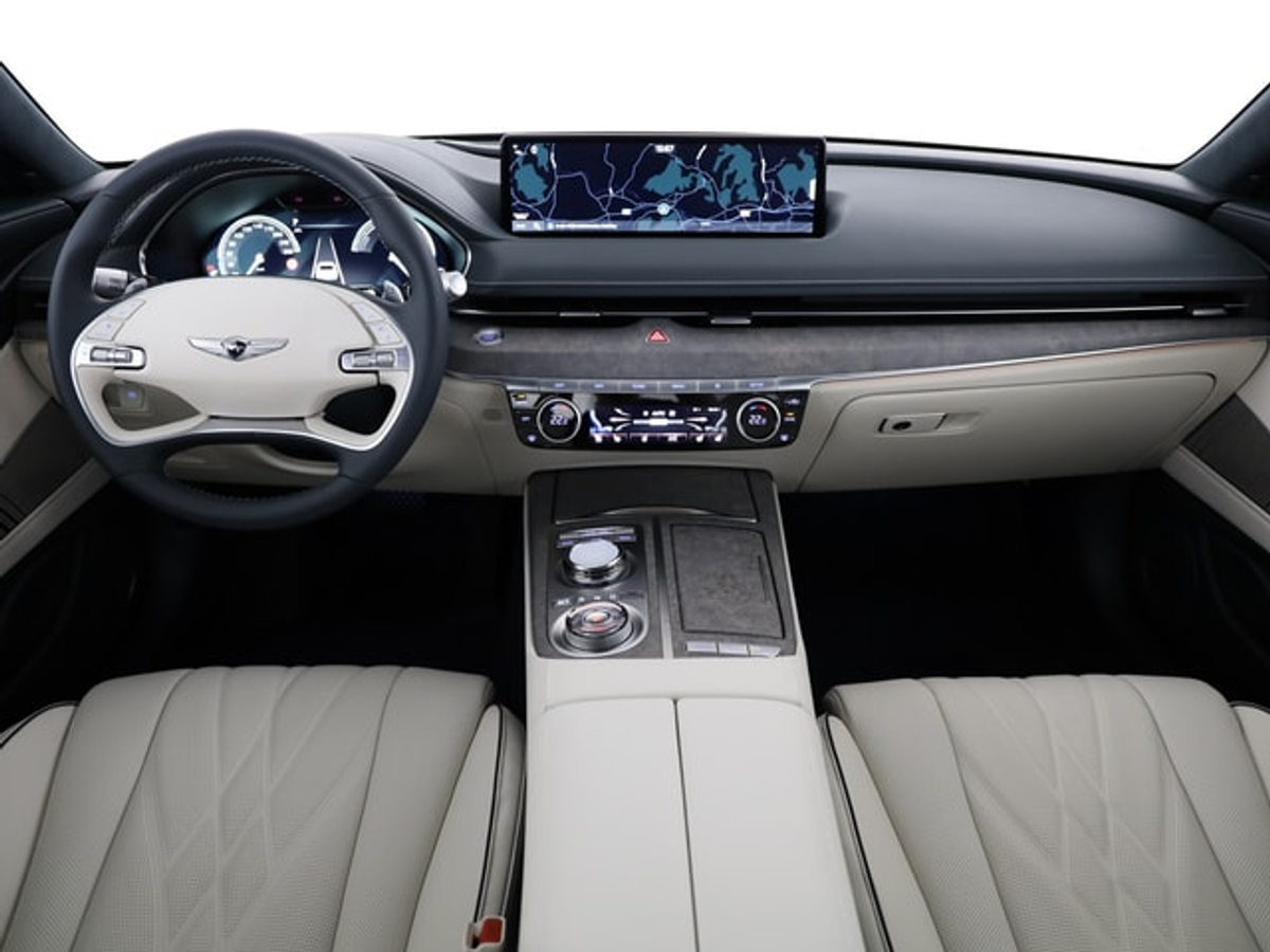 listing desktop thumbnail image 3