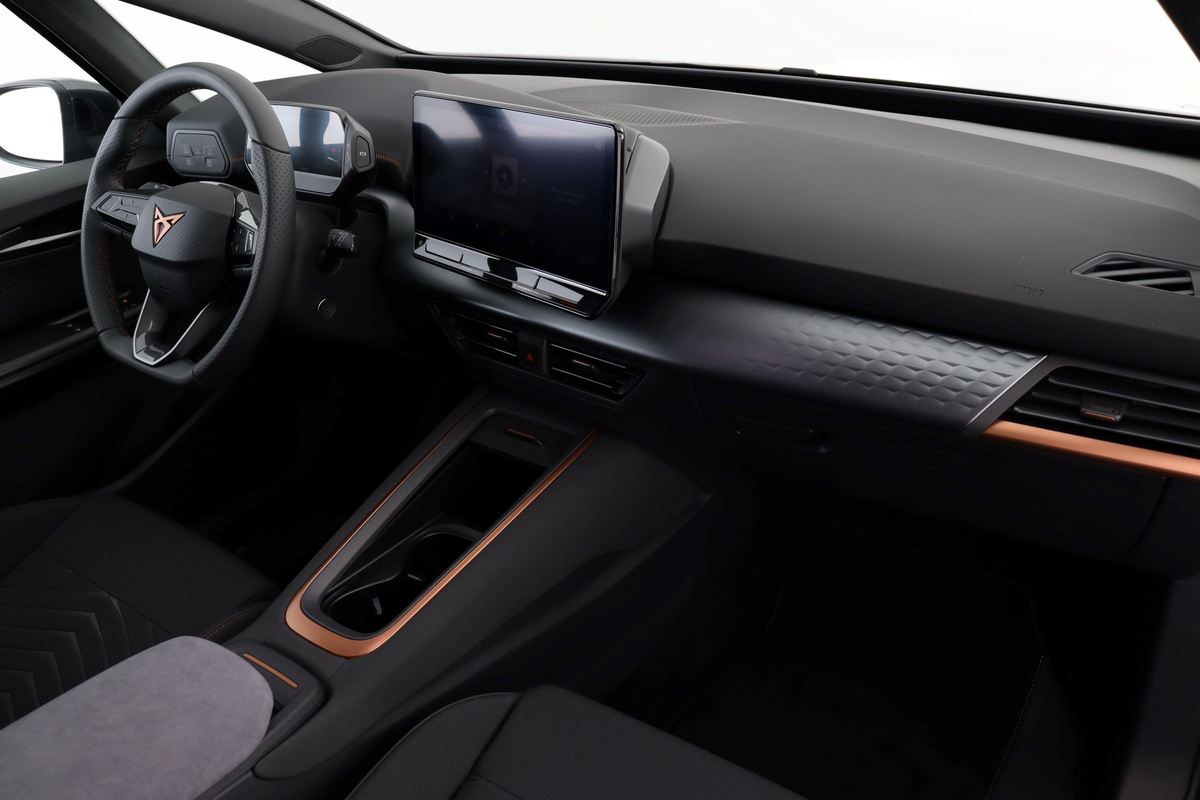 listing desktop thumbnail image 15