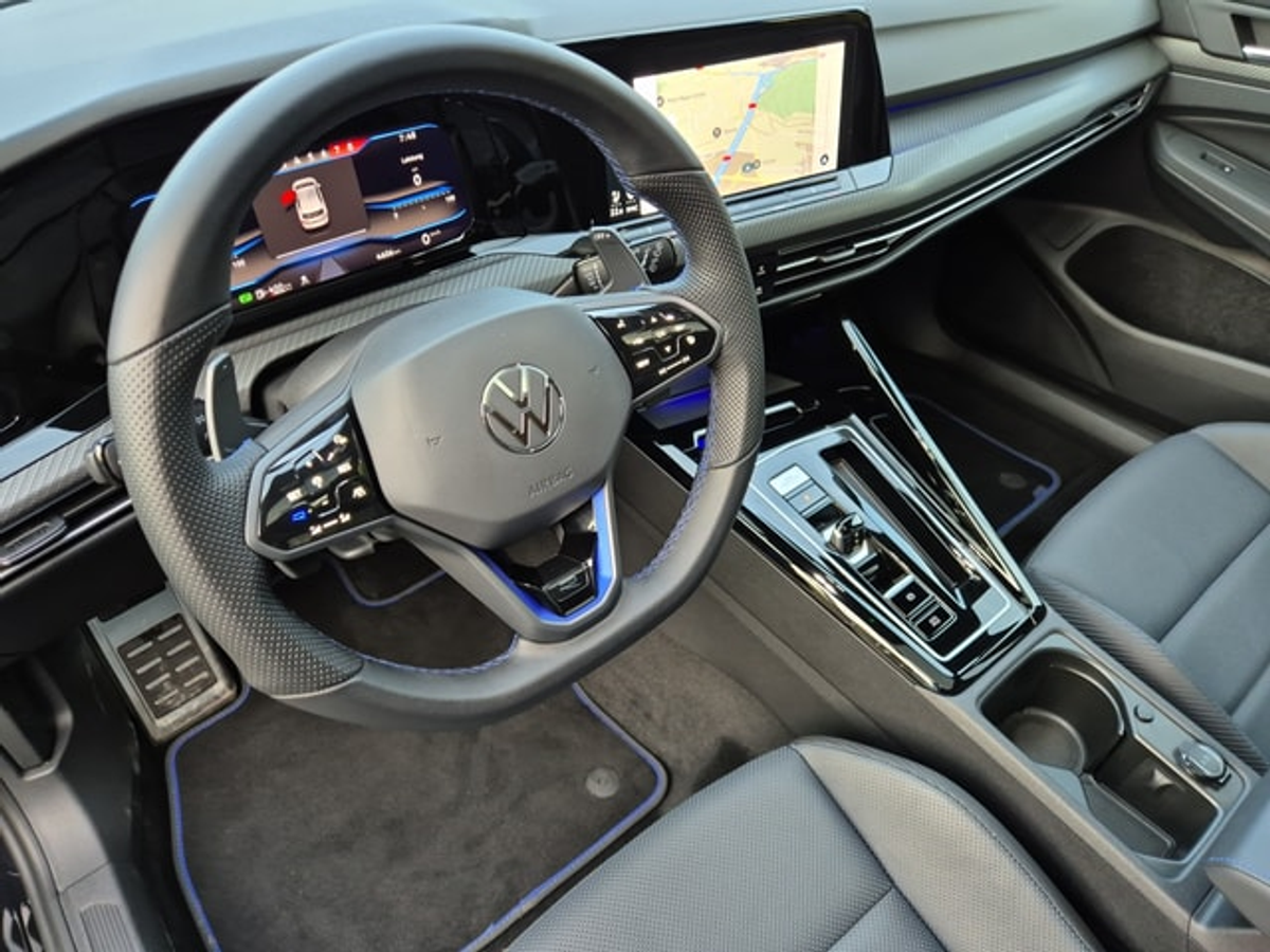 listing desktop thumbnail image 10