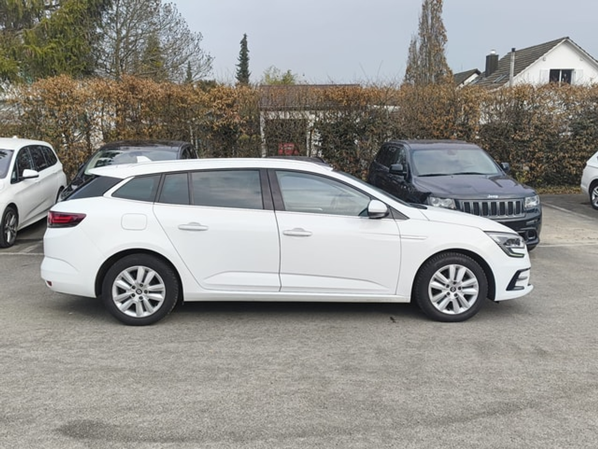 listing desktop thumbnail image 3