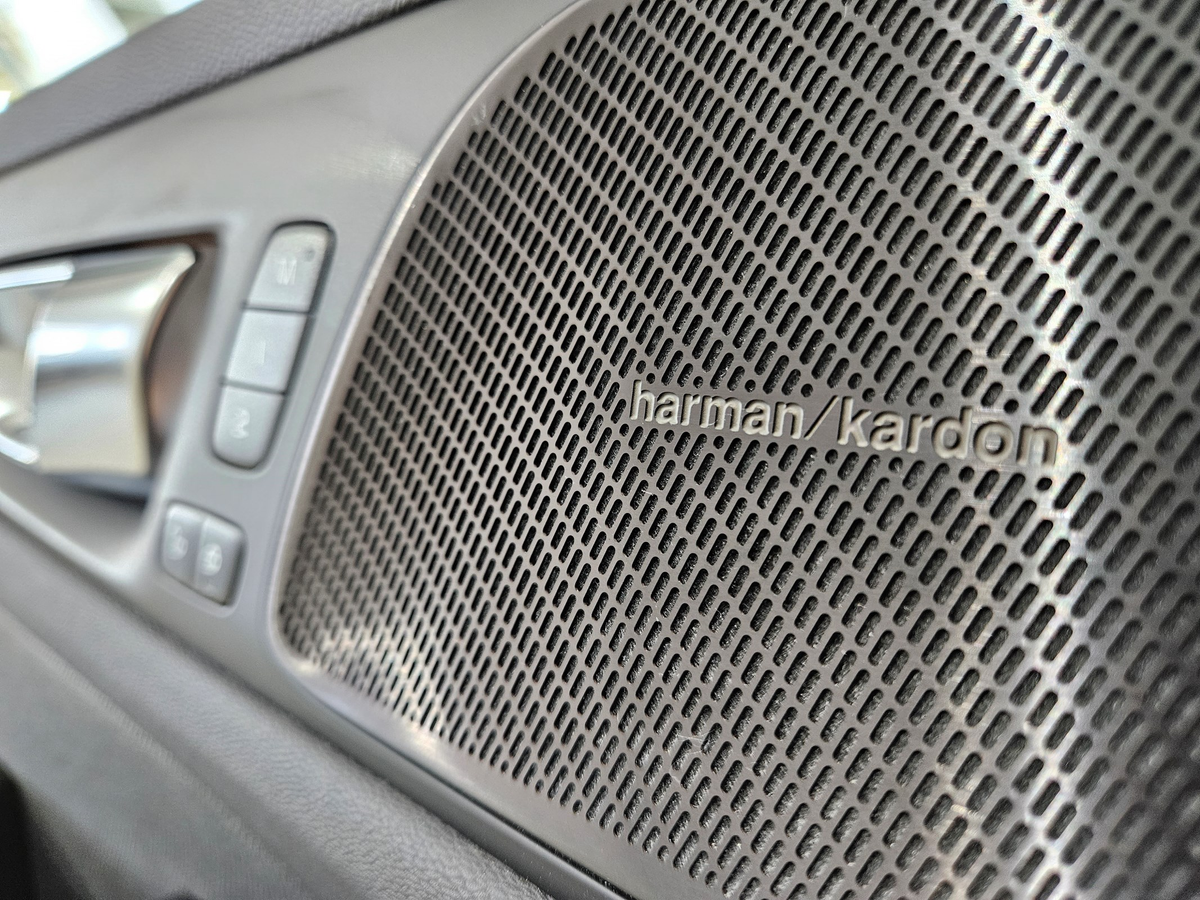 listing desktop thumbnail image 14