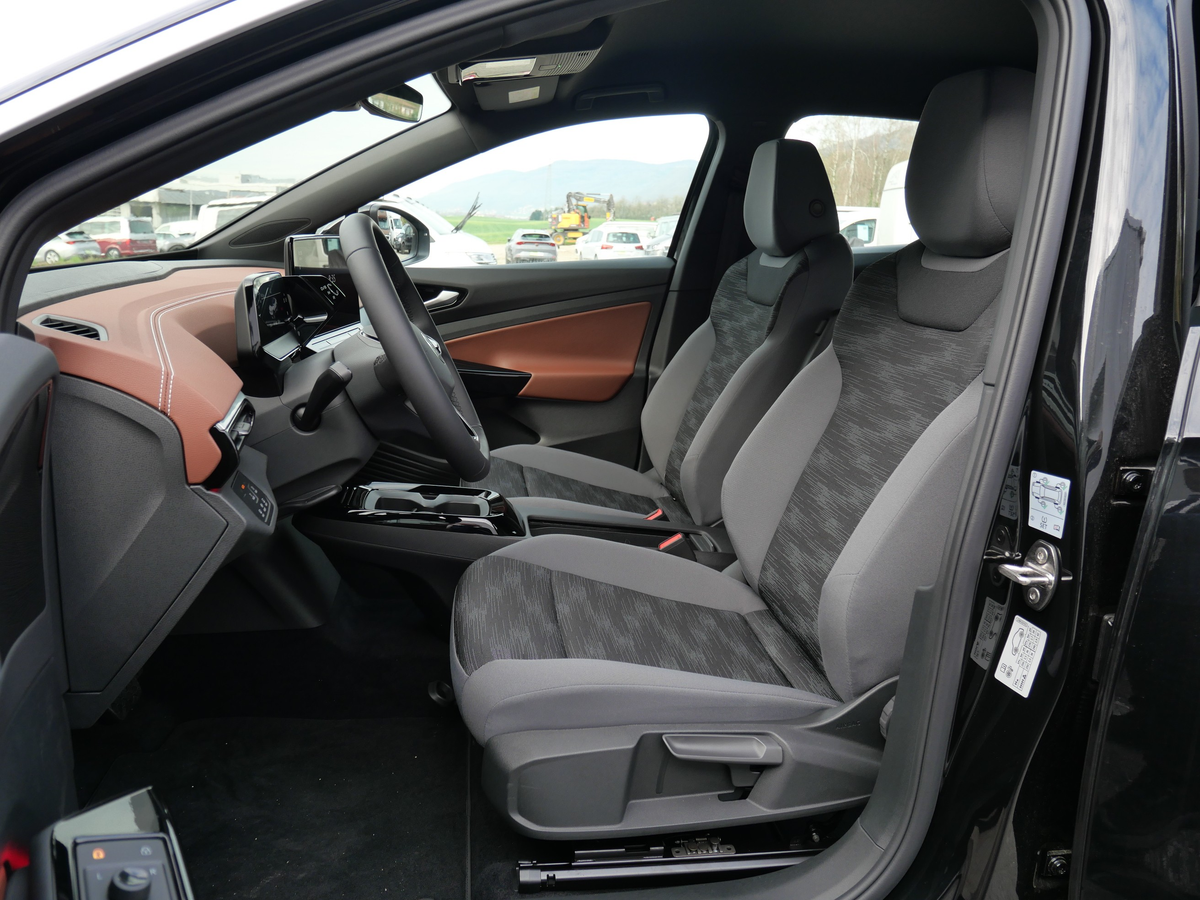 listing desktop thumbnail image 8