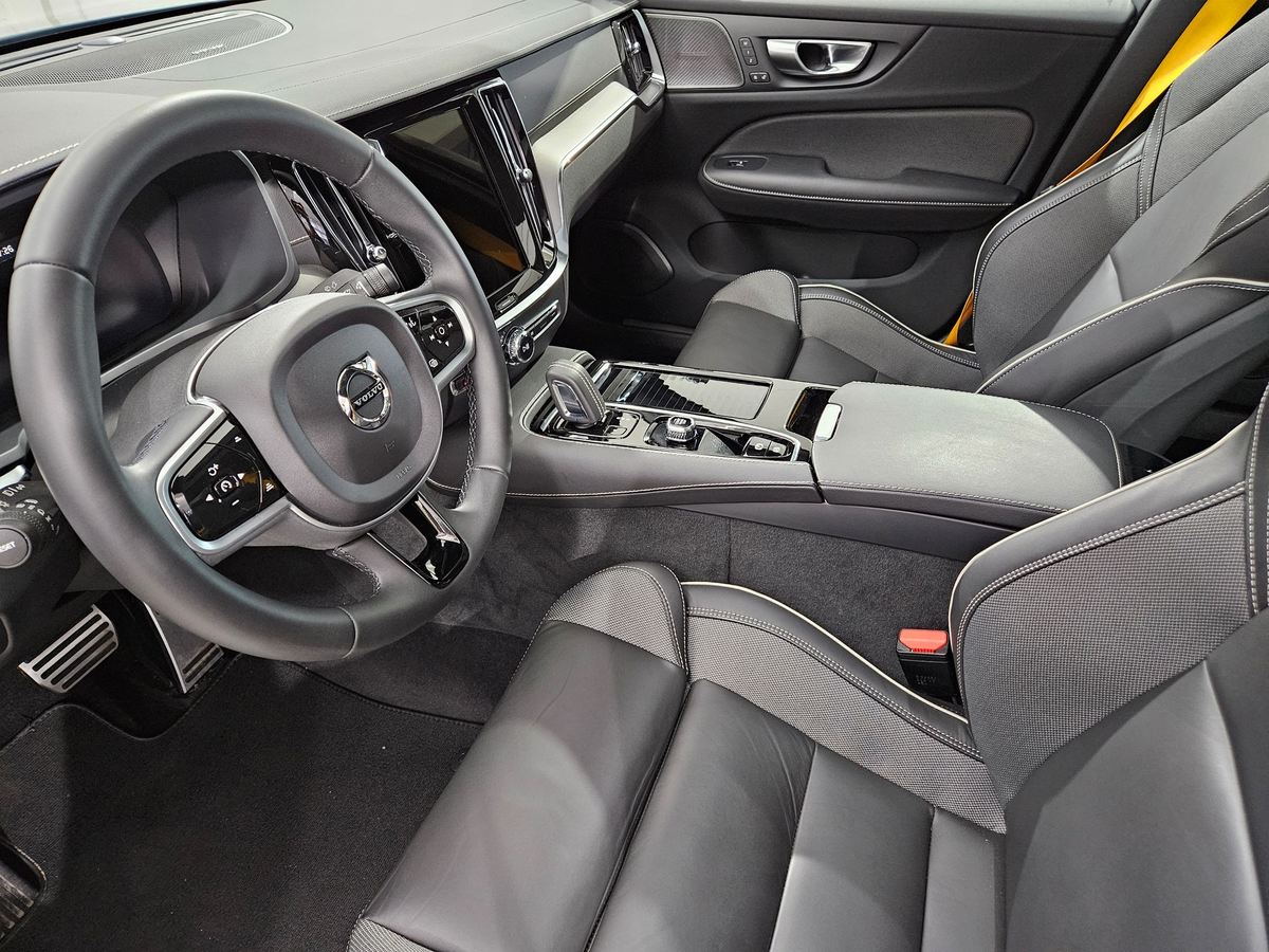 listing desktop thumbnail image 3