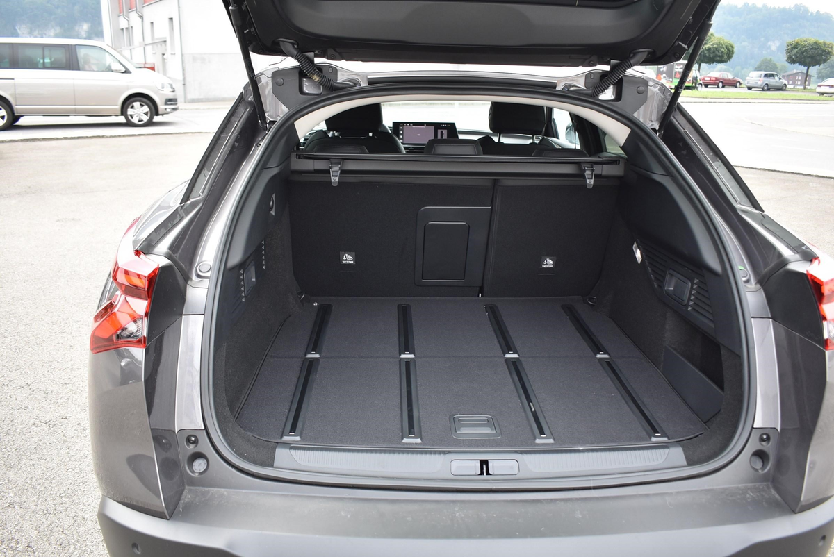 listing desktop thumbnail image 10