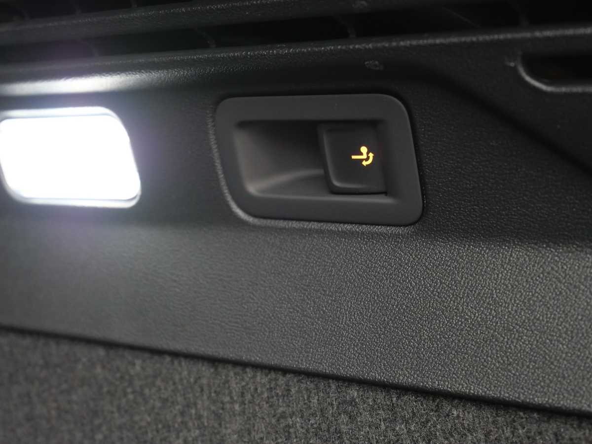 listing desktop thumbnail image 6