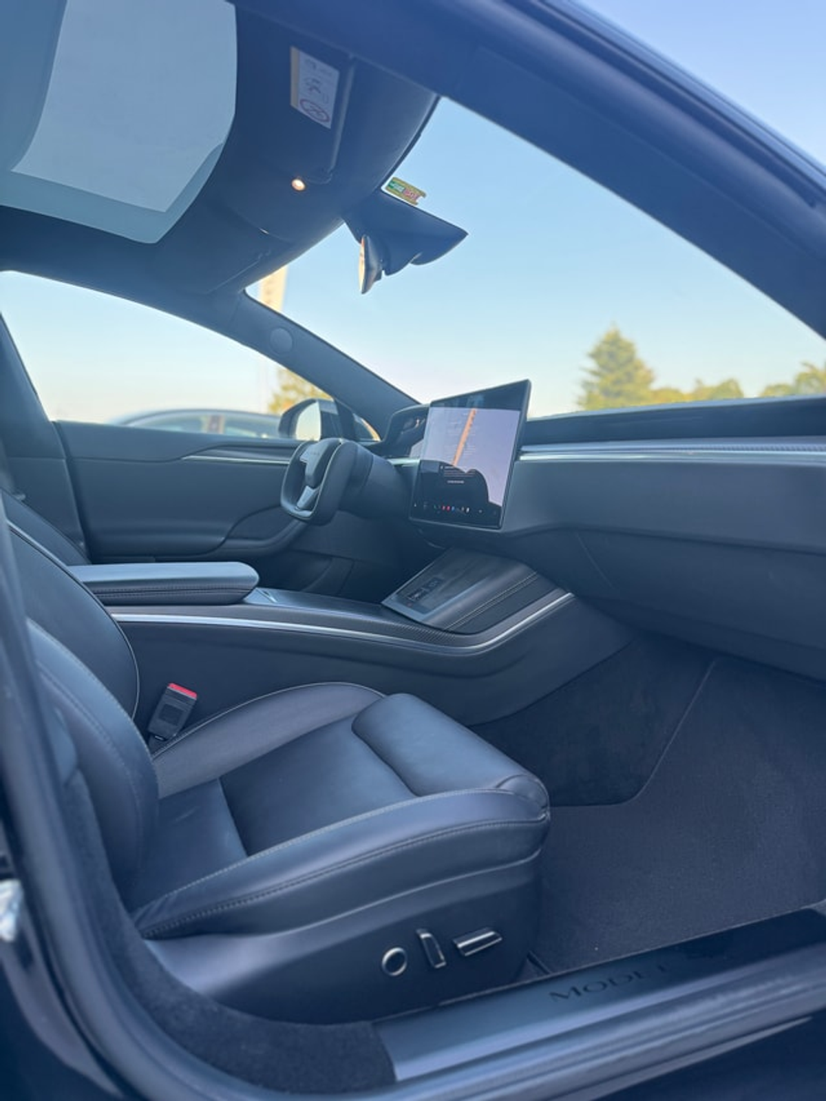 listing desktop thumbnail image 8