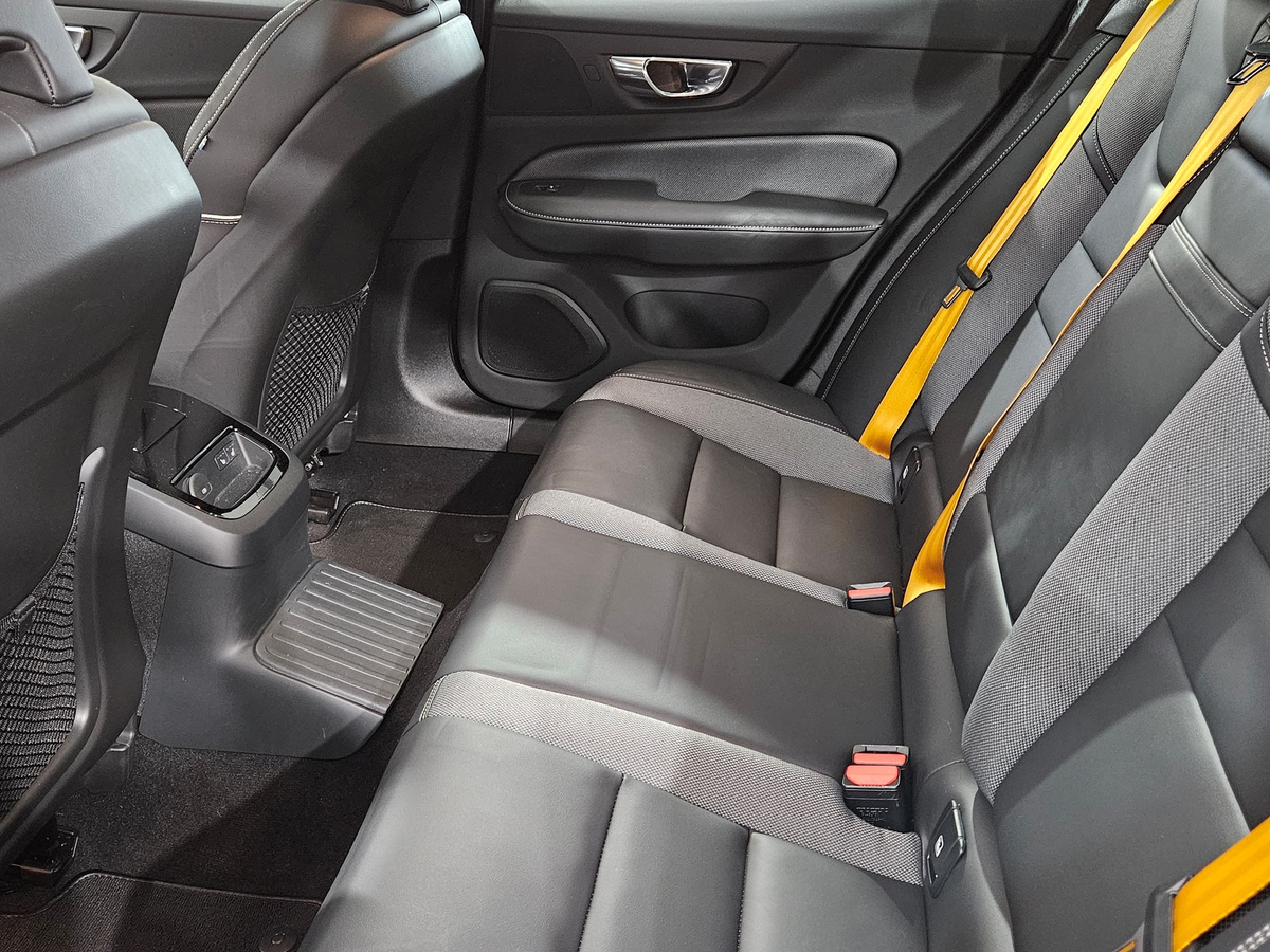 listing desktop thumbnail image 5