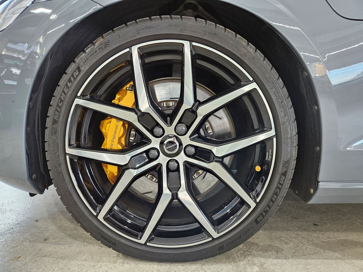 listing desktop thumbnail image 7