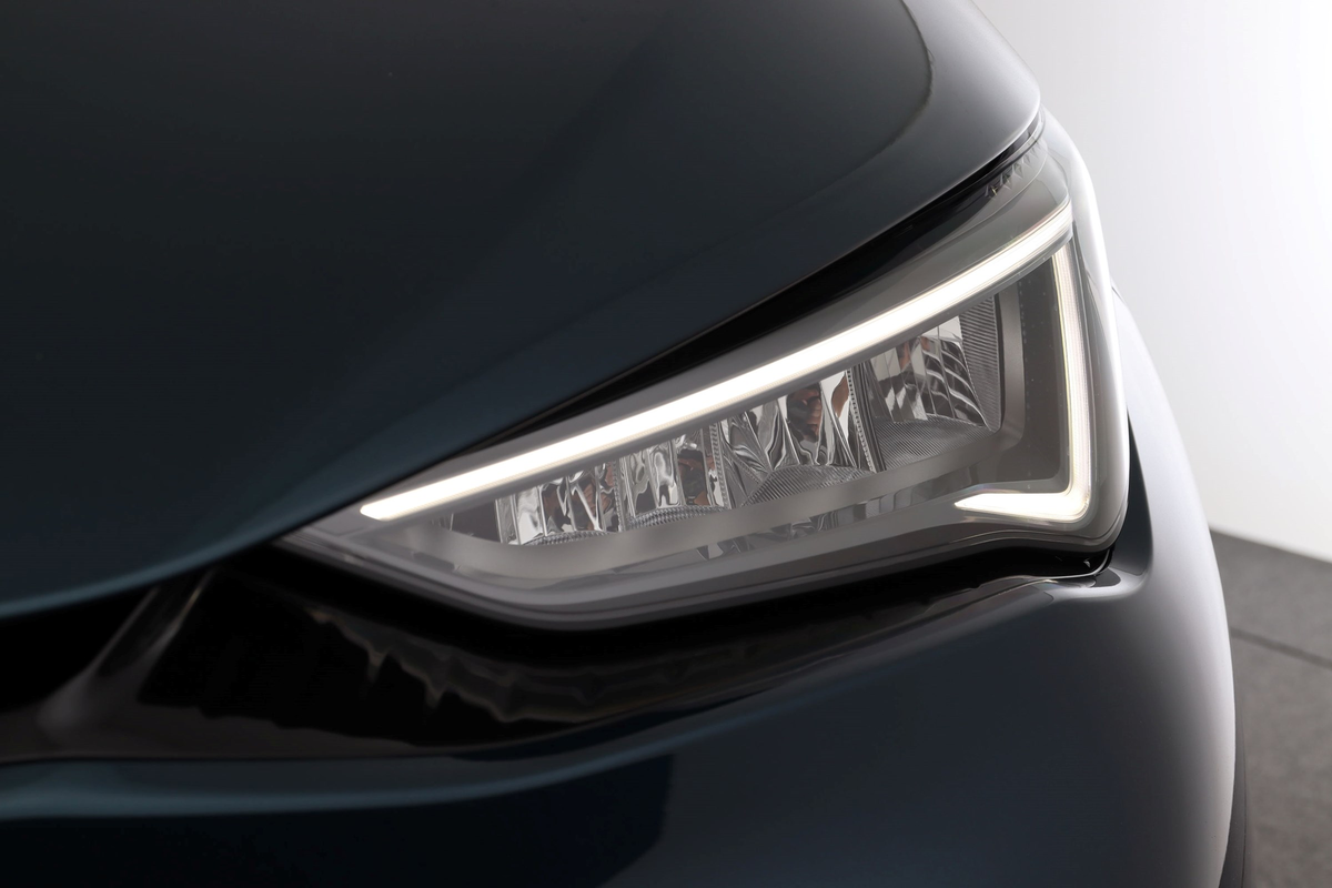 listing desktop thumbnail image 15