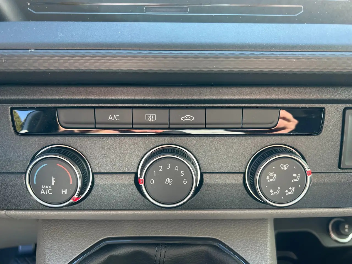 listing desktop thumbnail image 10