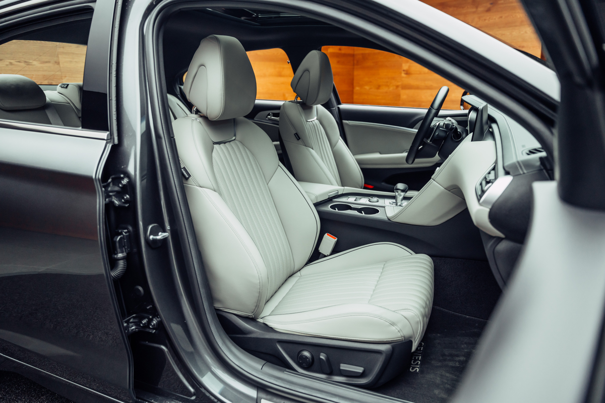 listing desktop thumbnail image 6