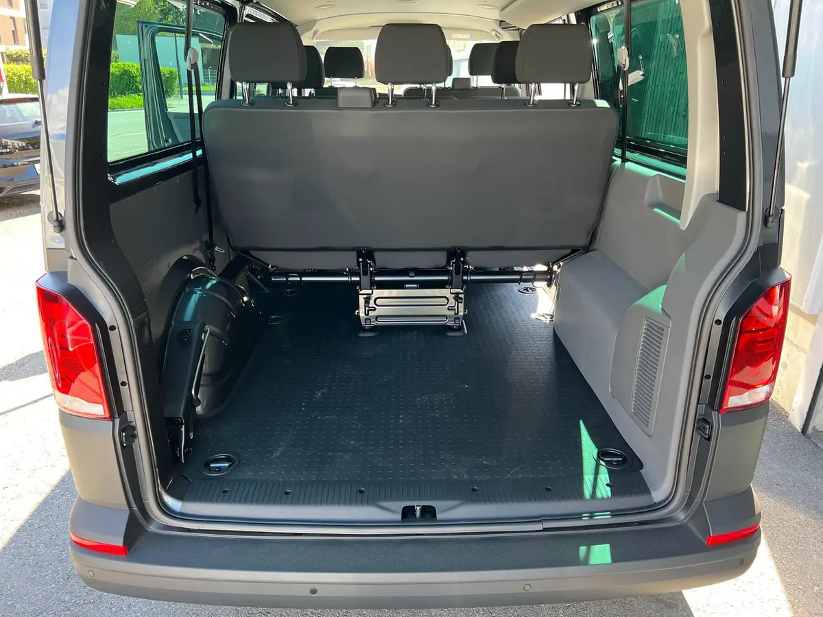 listing desktop thumbnail image 4