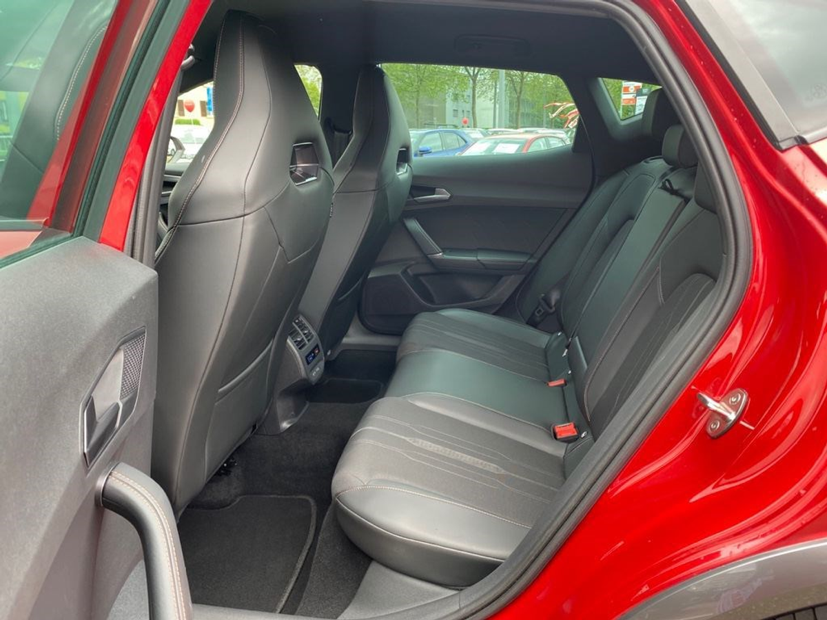 listing desktop thumbnail image 6