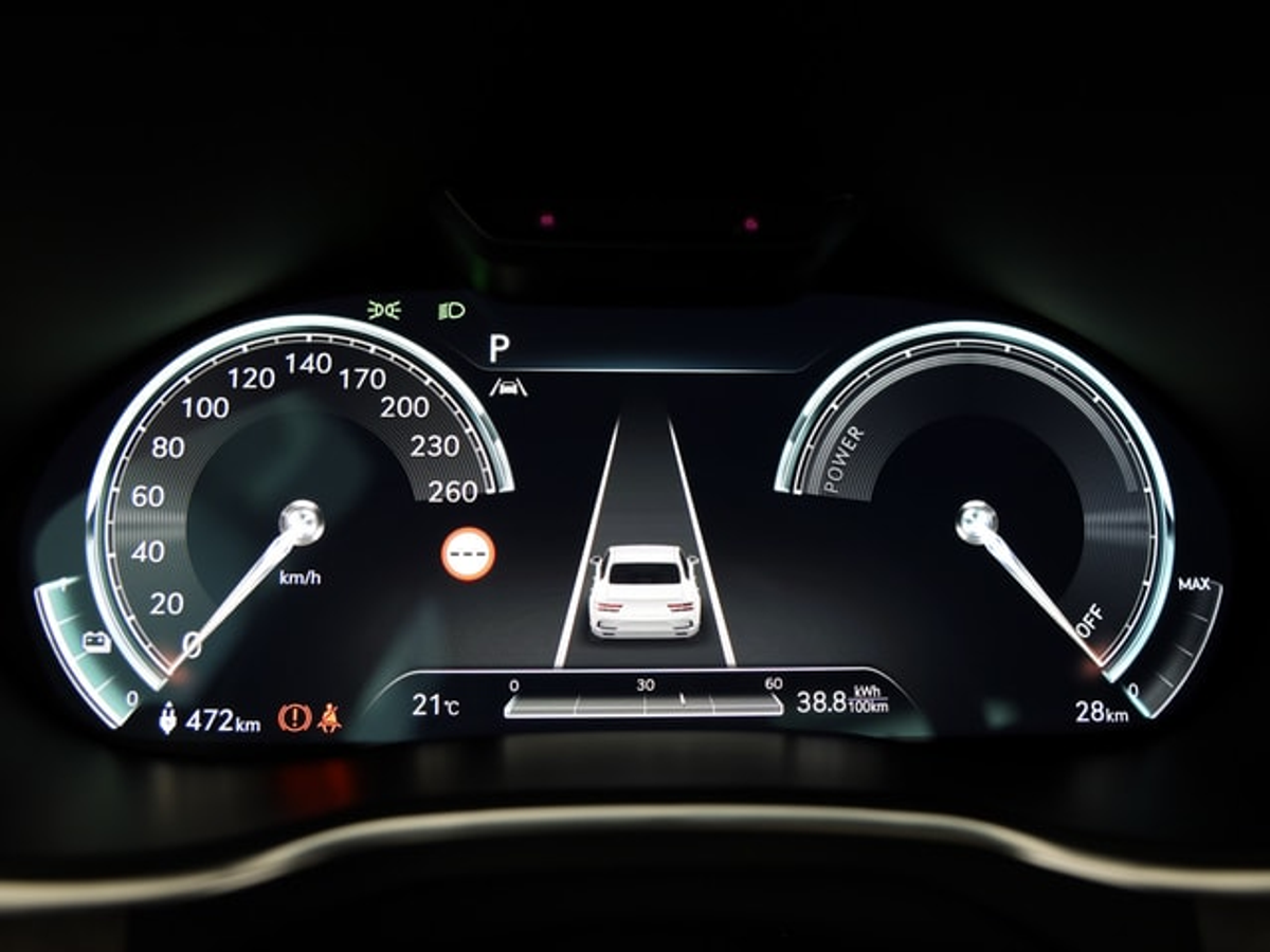 listing desktop thumbnail image 10