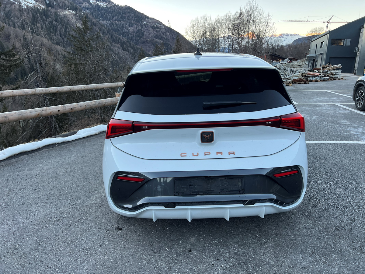 listing desktop thumbnail image 4