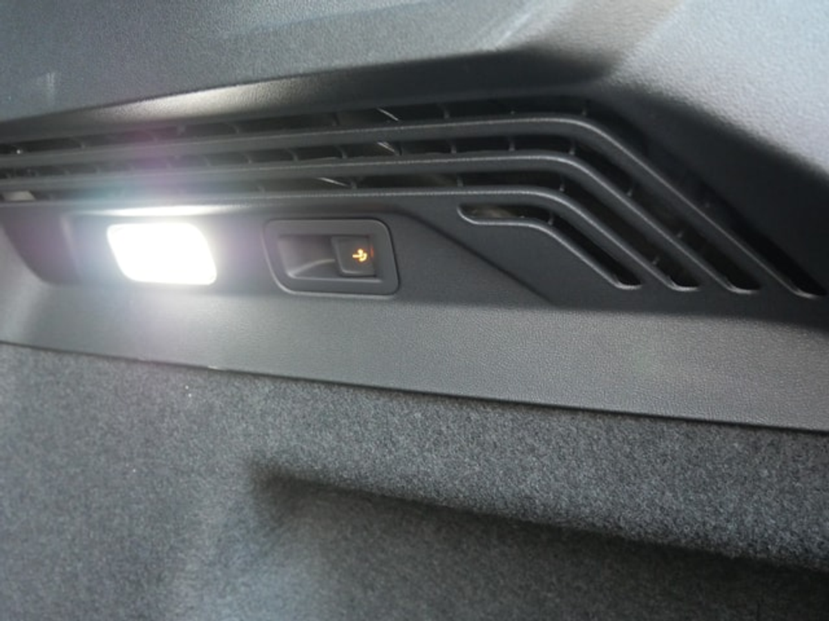 listing desktop thumbnail image 6