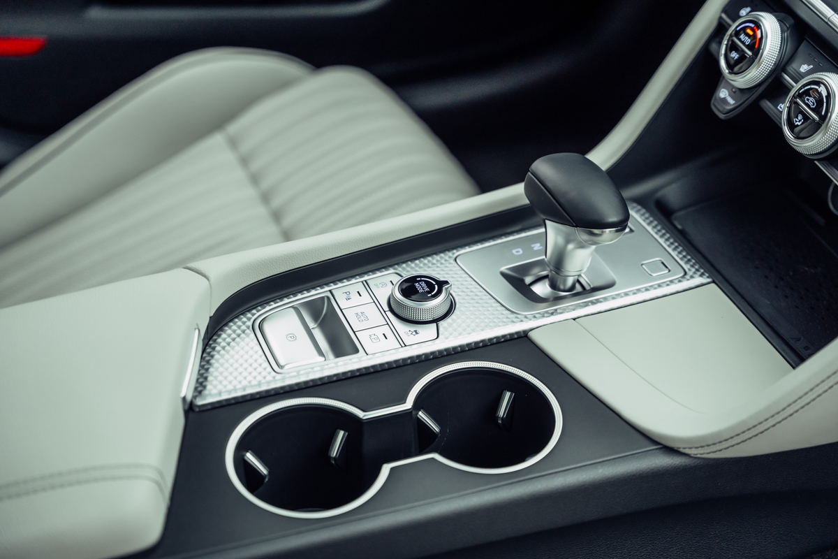 listing desktop thumbnail image 17