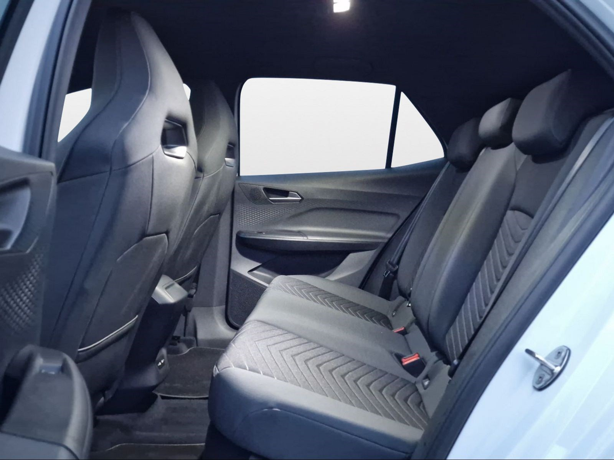 listing desktop thumbnail image 10