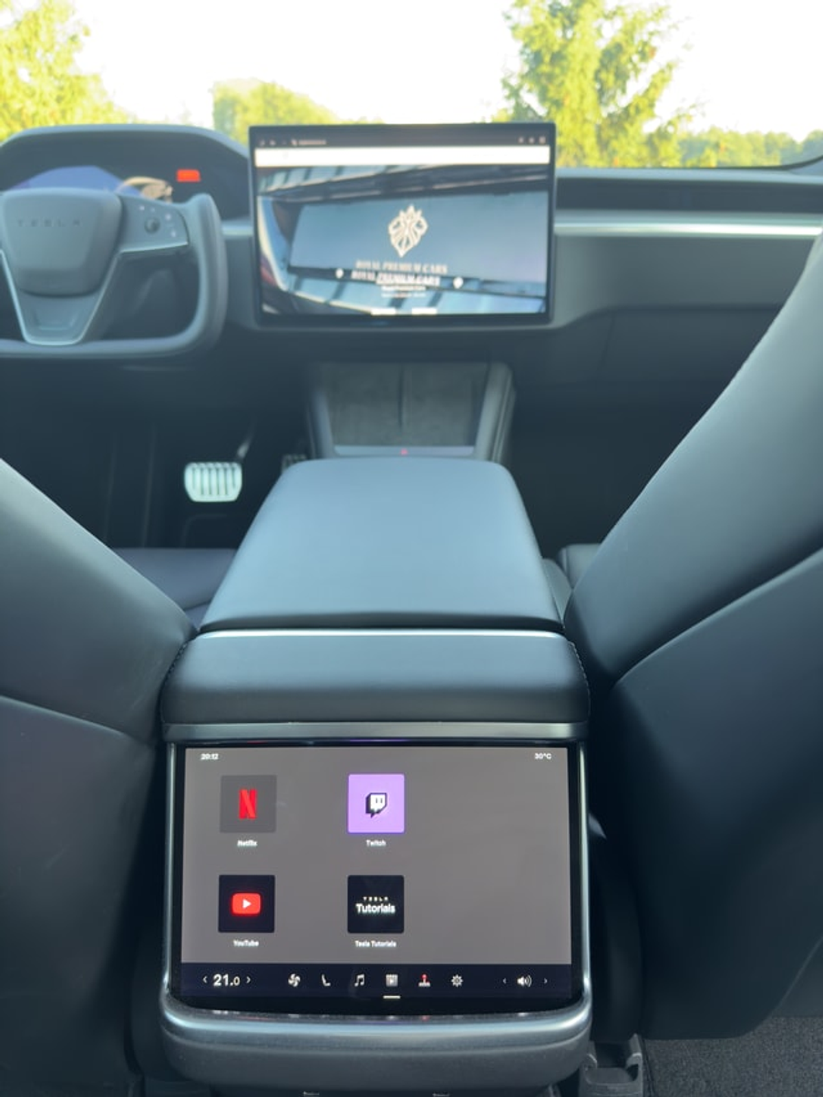 listing desktop thumbnail image 9