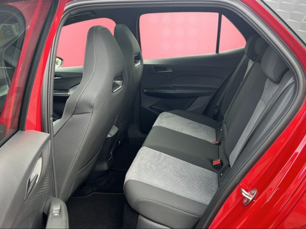 listing desktop thumbnail image 6