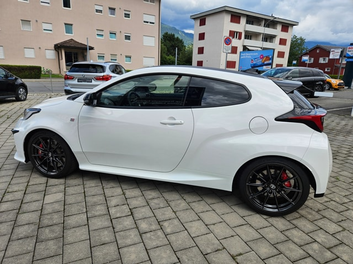 listing desktop thumbnail image 5