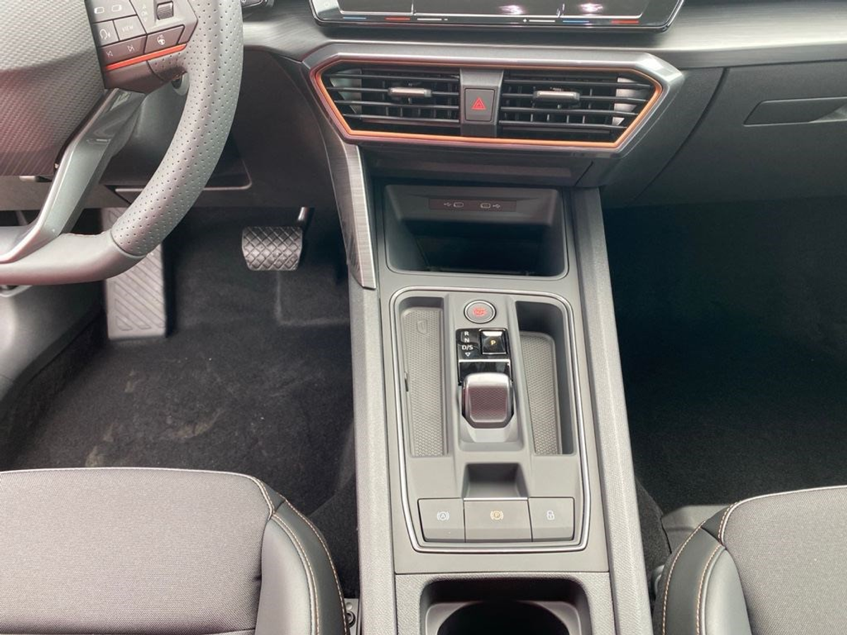 listing desktop thumbnail image 11