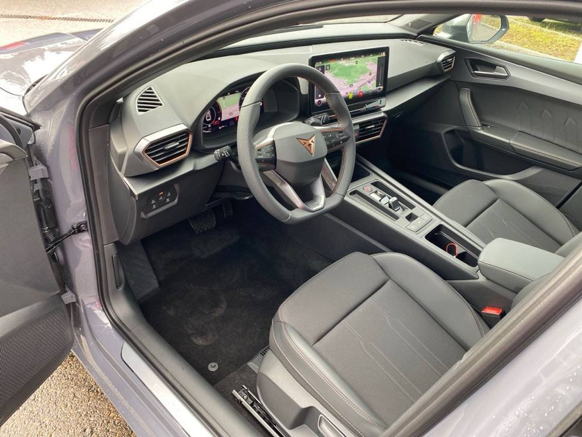 listing desktop thumbnail image 5