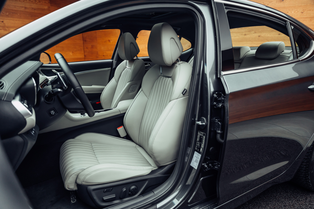 listing desktop thumbnail image 7