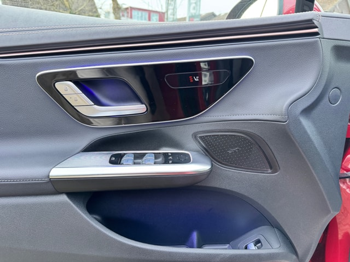 listing desktop thumbnail image 10