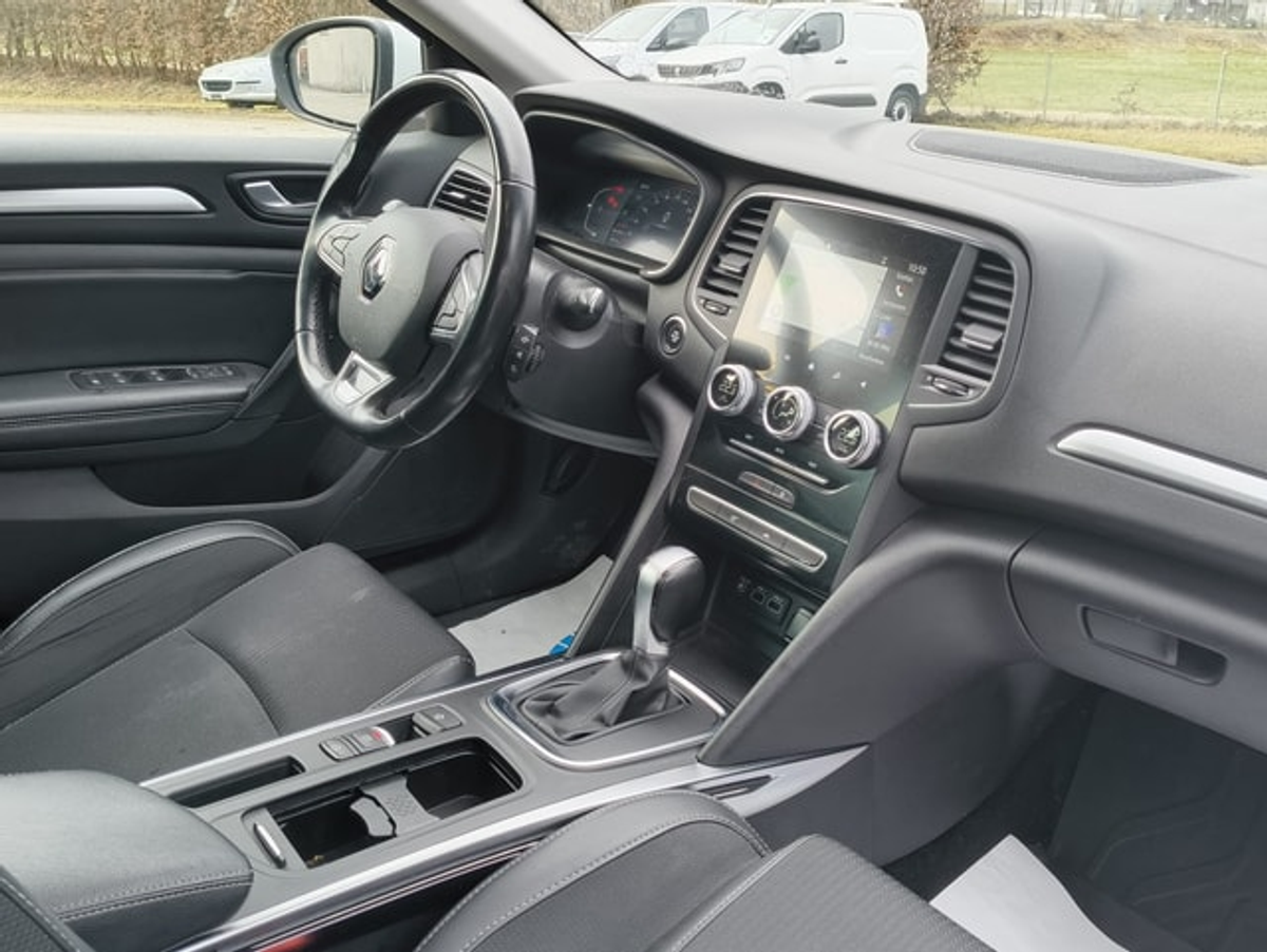 listing desktop thumbnail image 9