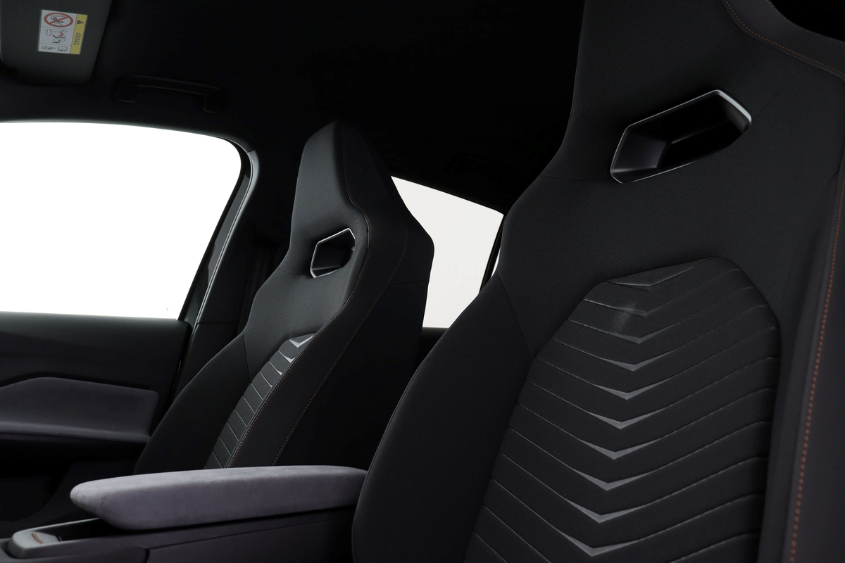 listing desktop thumbnail image 13