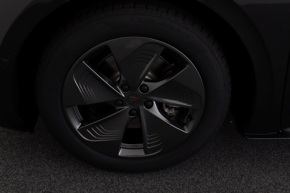 listing desktop thumbnail image 16