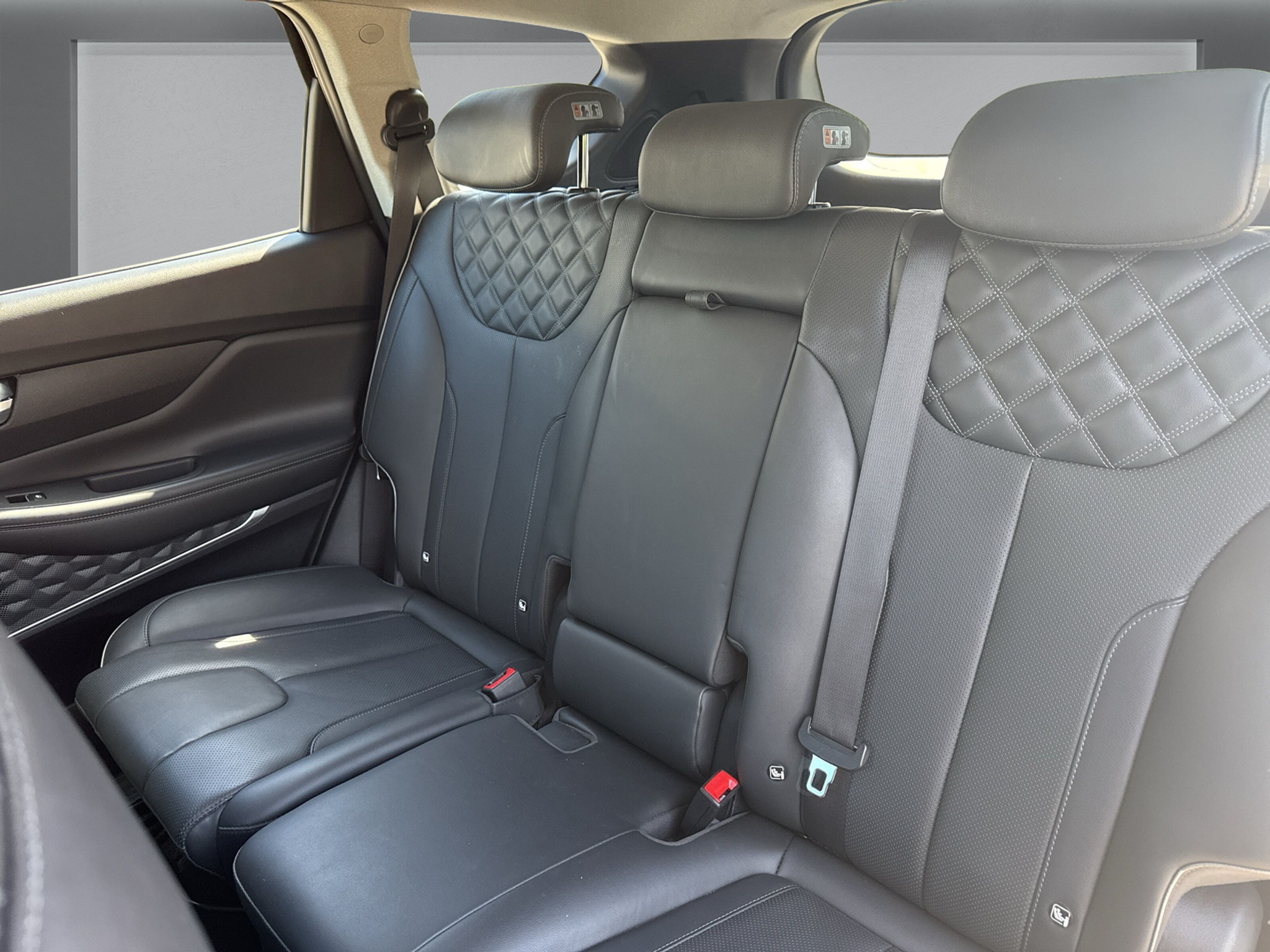 listing desktop thumbnail image 14