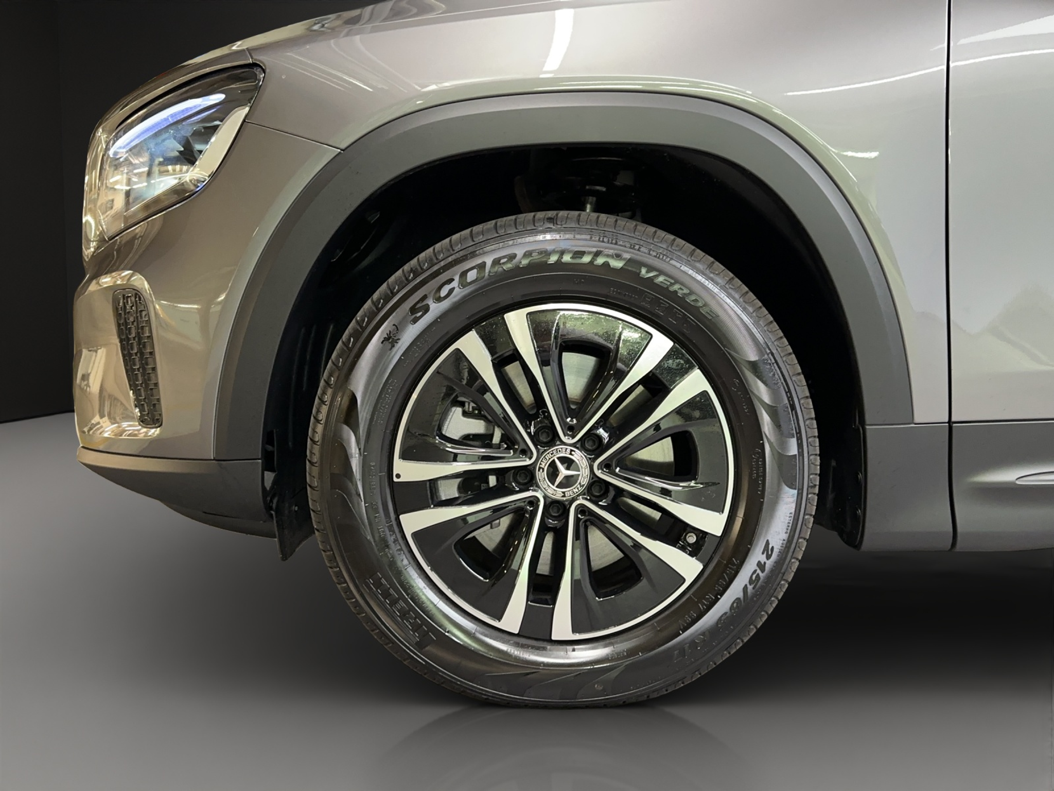 listing desktop thumbnail image 5