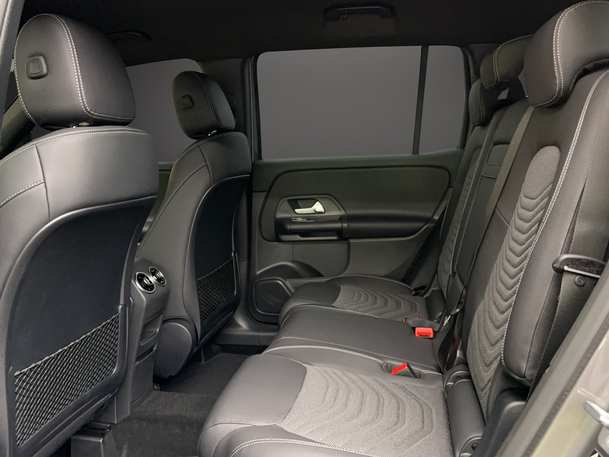 listing desktop thumbnail image 10