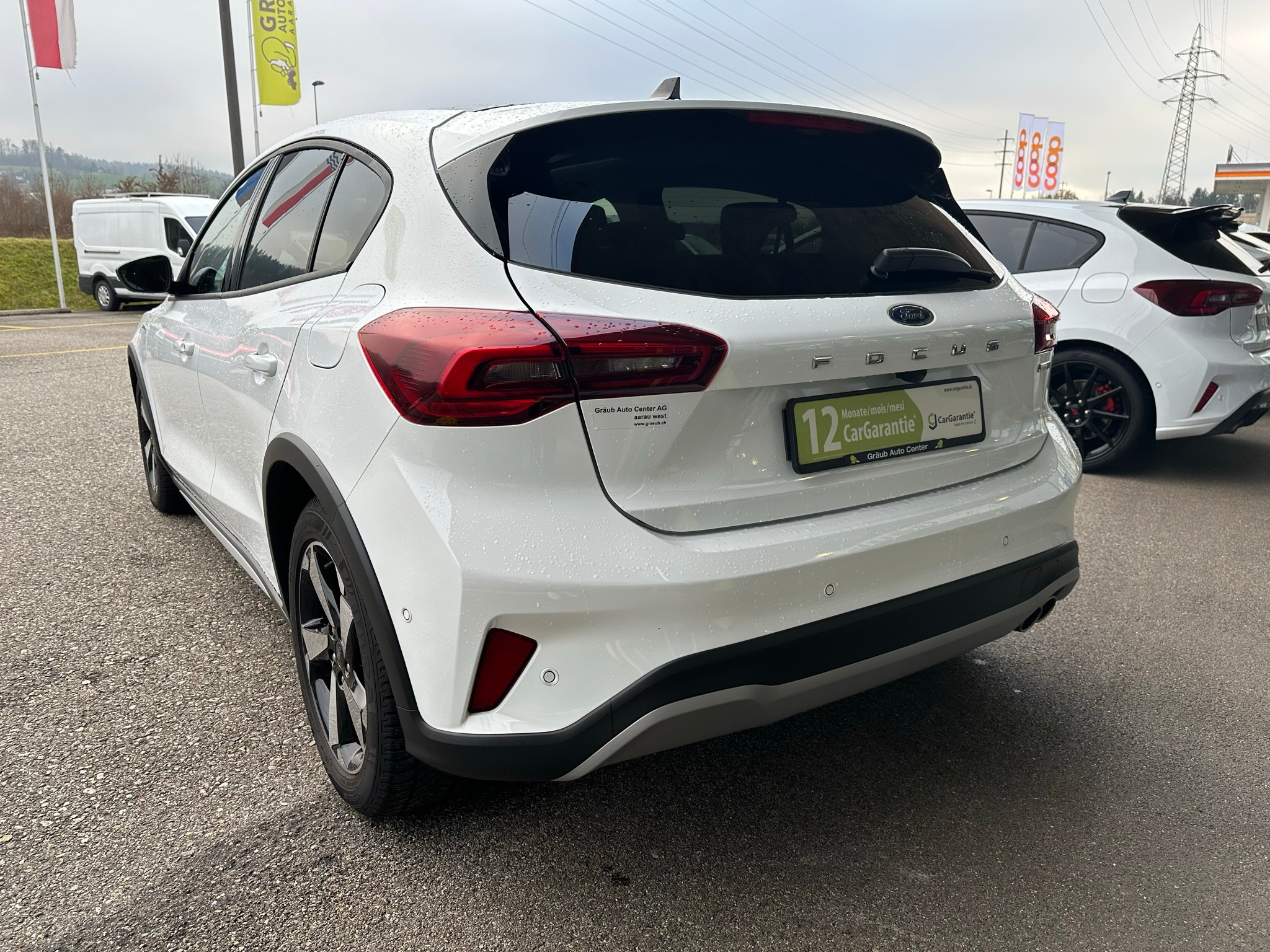 listing desktop thumbnail image 4