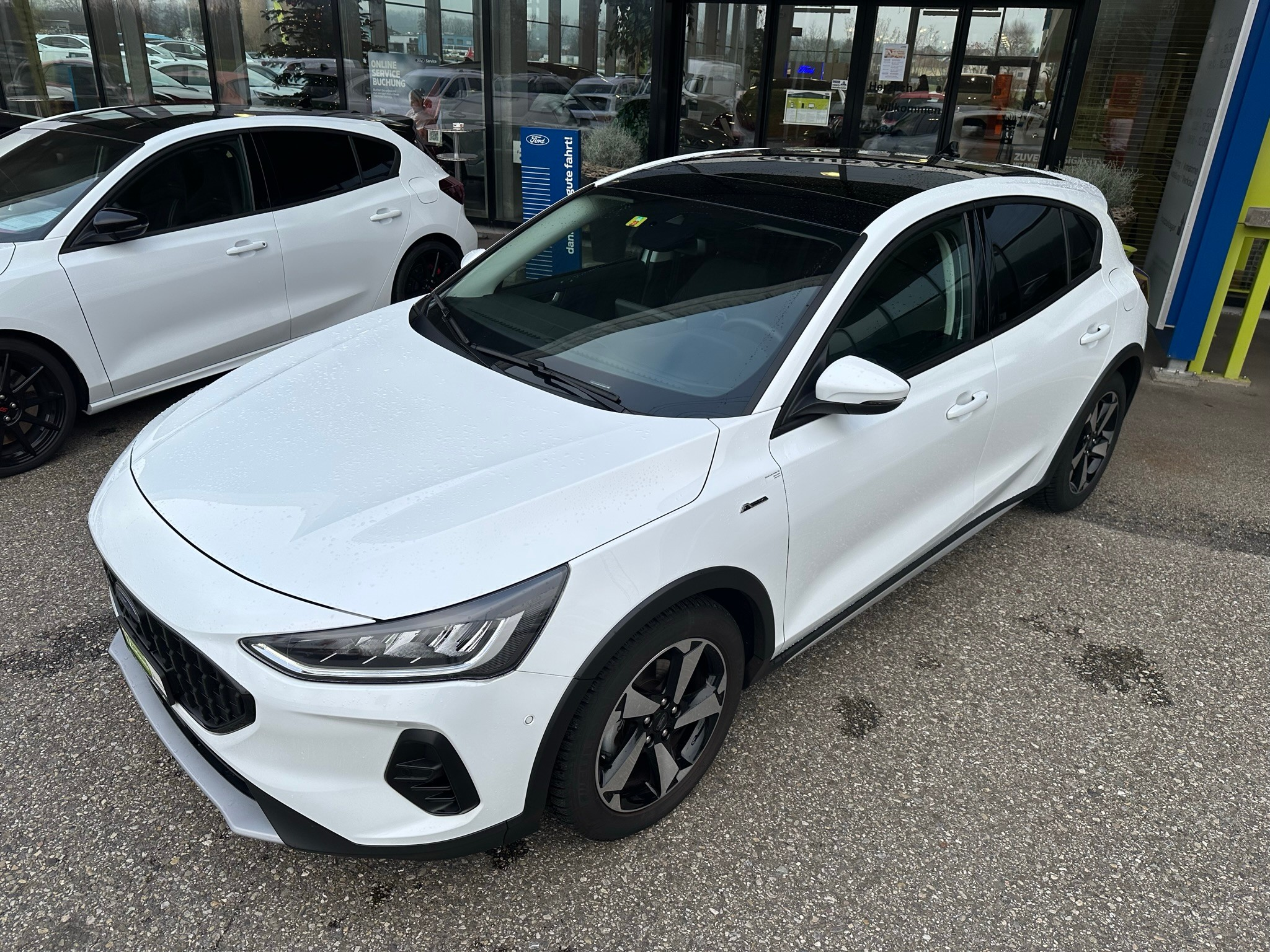 listing desktop thumbnail image 2